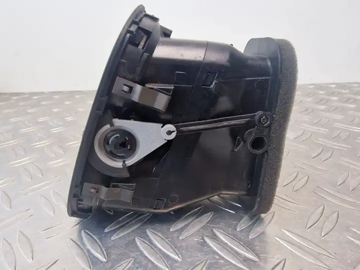 Volkswagen Golf VI (2009 - 2013) 5M0819709 Боковой воздушный дефлектор — фото 2