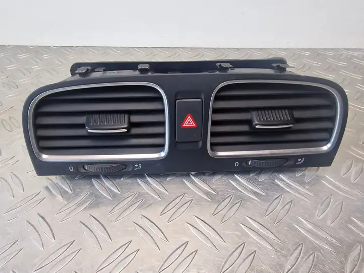Volkswagen Golf V (2003 - 2009) 5K0815736D Центральный воздушный дефлектор — фото 1