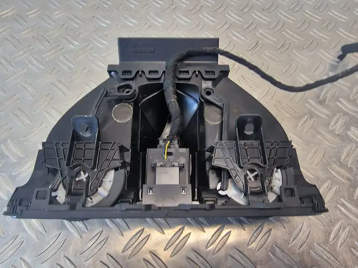 Volkswagen Eos (2006 - 2010) 1Q0819735C Центральный воздушный дефлектор — фото 3