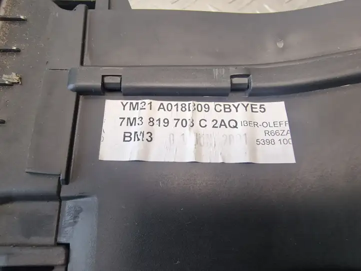Volkswagen Sharan (2000 - 2003) 7M3819703C Боковой воздушный дефлектор — фото 3