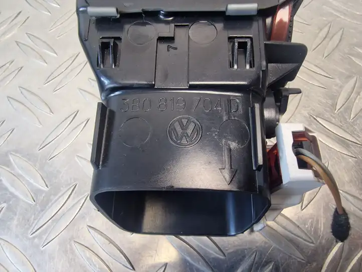 Volkswagen PASSAT B5.5 (2001 - 2005) 3B0819704D Боковой воздушный дефлектор — фото 4