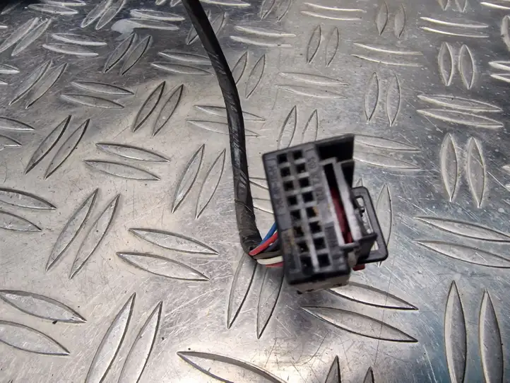 Audi Q7 4L (2005 - 2009) 4L2857410R Боковое зеркало с электроприводом — фото 4