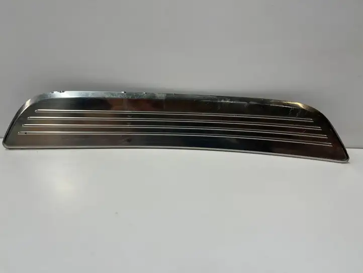 Mercedes-Benz C AMG W205 (2014 - ) A2056800635 Внутренняя отделка заднего порога — фото 1