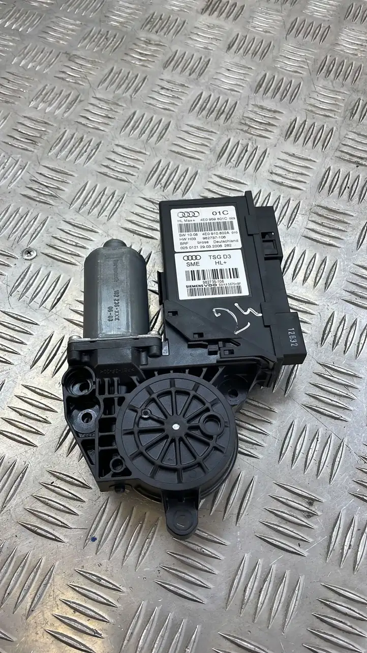 Audi A8 S8 D3 4E (2005 - 2007) 4E0910802 Стеклоподъемник задней двери — фото 1