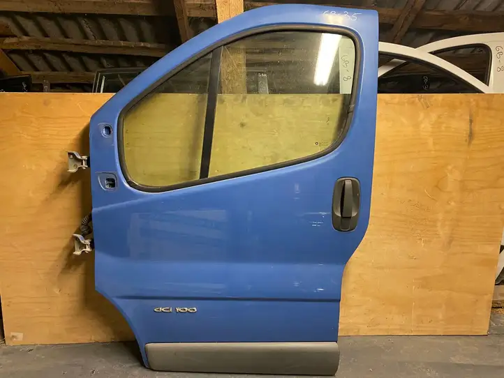Renault Trafic II (X83) (2002 - 2014) Дверь — фото 1