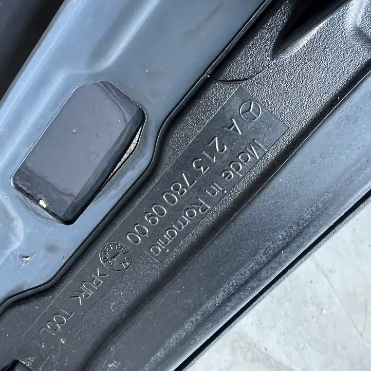 Mercedes-Benz E W213 (2016 - ) A2137800900 Панорамная крыша / стеклянный люк — фото 9