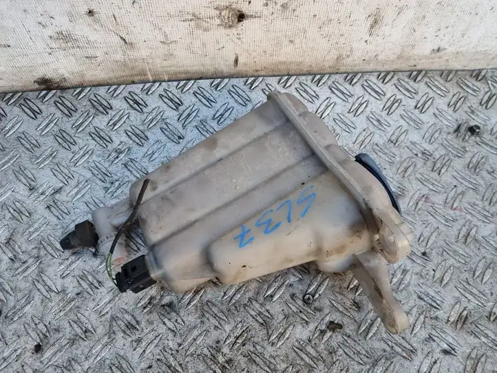 Audi A4 S4 B8 8K (2007 - 2011) 8K0121403C Расширительный бачок — фото 2