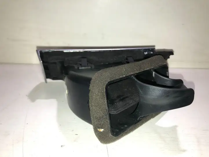 Audi A6 S6 C6 4F (2008 - 2011) 4F18200902D Боковой воздушный дефлектор — фото 2