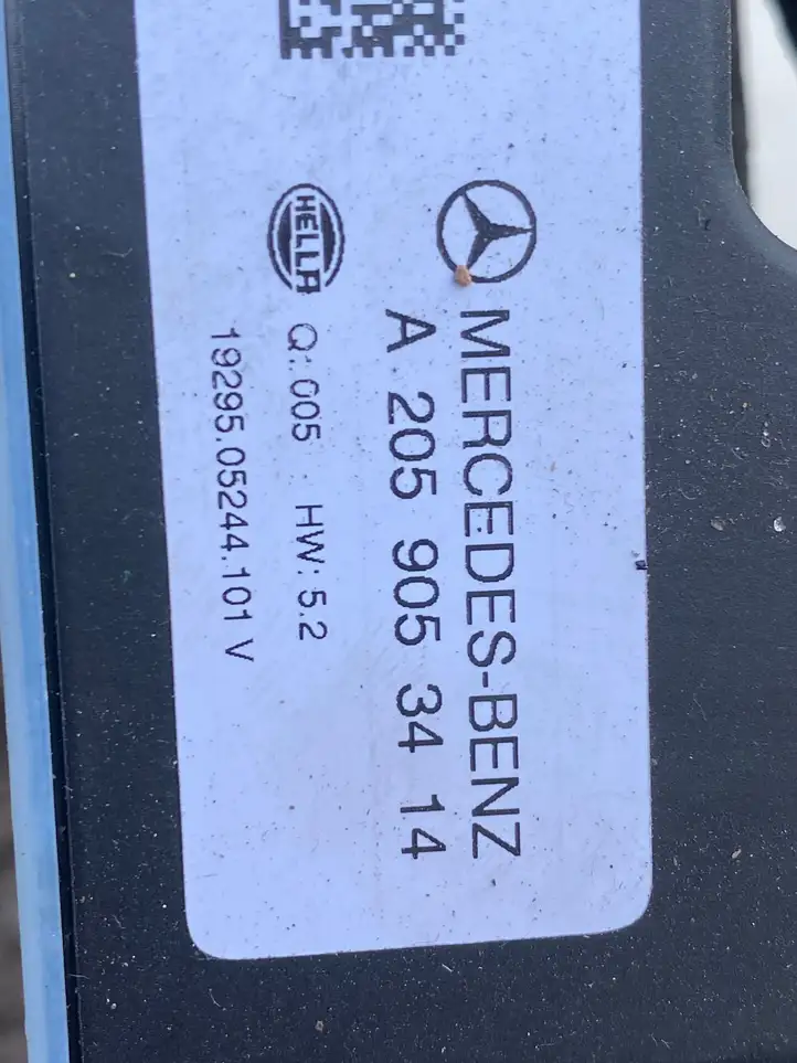 Mercedes-Benz C W205 (2014 - 2021) A2059053414 Инвертор напряжения — фото 5