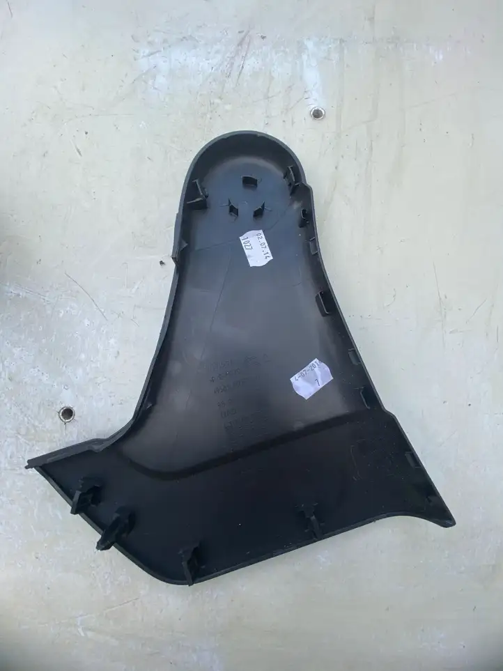 Citroen C4 Cactus (2014 - 2017)  9802295177 Другая деталь панели