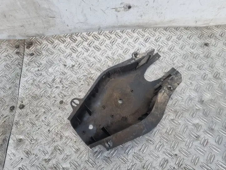 Mercedes-Benz C W204 (2007 - 2014)  A2043521688 Защита дна задней ходовой части