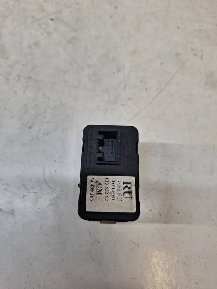 Opel Meriva A (2002 - 2006) 24409205 Кнопка стеклоподъемников — фото 3
