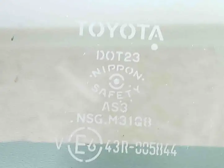 Toyota RAV 4 (XA40) (2012 - 2018) Заднее боковое стекло — фото 4