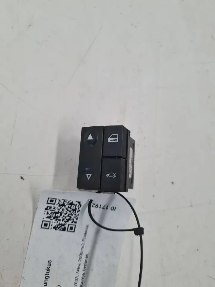 Opel Vectra C (2002 - 2005) 09185958 Блок кнопок стеклоподъемников — фото 1