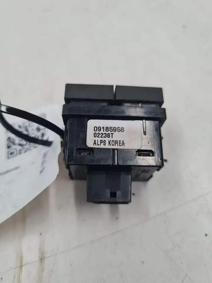Opel Vectra C (2002 - 2005) 09185958 Блок кнопок стеклоподъемников — фото 2