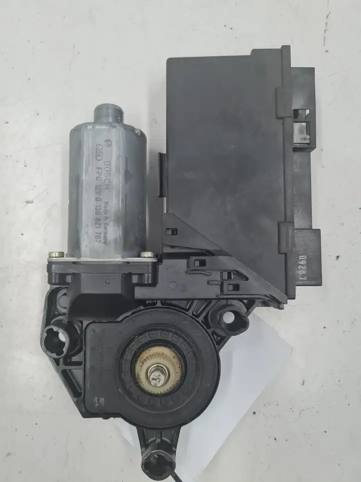 Audi A4 S4 B6 8E 8H (2000 - 2006) 8E0959801A Стеклоподъемник задней двери — фото 2