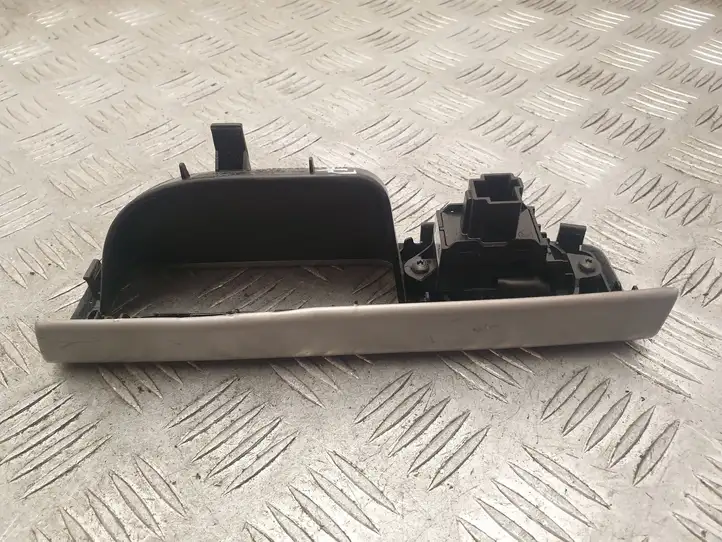 Volvo V50 (2004 - 2008) 8663819 Кнопка стеклоподъемников — фото 2
