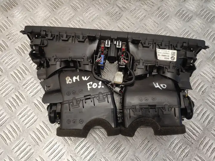 BMW 7 F01 (2008 - 2016) 9115860 Воздушная решетка панели — фото 6