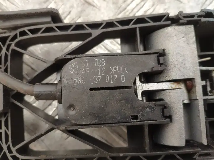 Audi A3/S3 8V (2012 - 2016) 5N0837017D Внутренняя ручка двери — фото 5