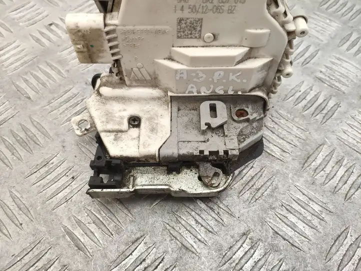 Audi A3/S3 8V (2012 - 2016) 8X2837015 Замок ручки двери — фото 2