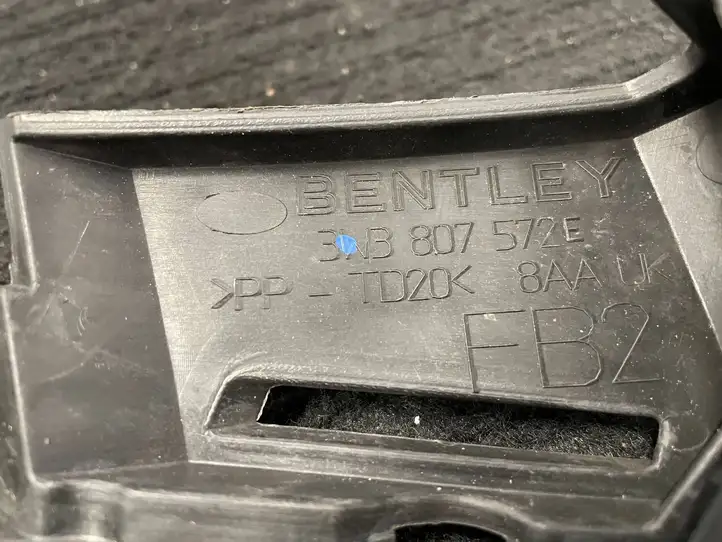 Bentley Continental (2003 - 2017) 3W3807572E Крепление крыла — фото 2