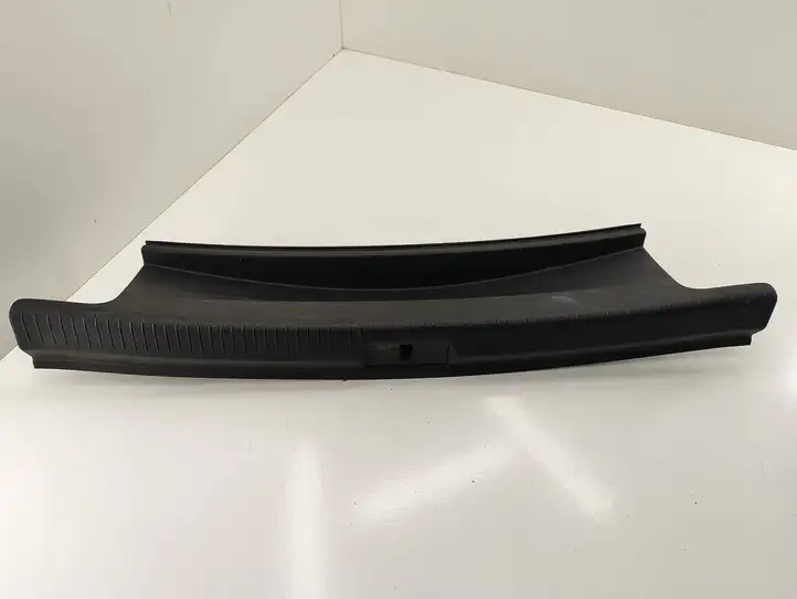 Volkswagen Golf VII (2013 - 2019) 5G6863459K Отделка порога багажника — фото 1