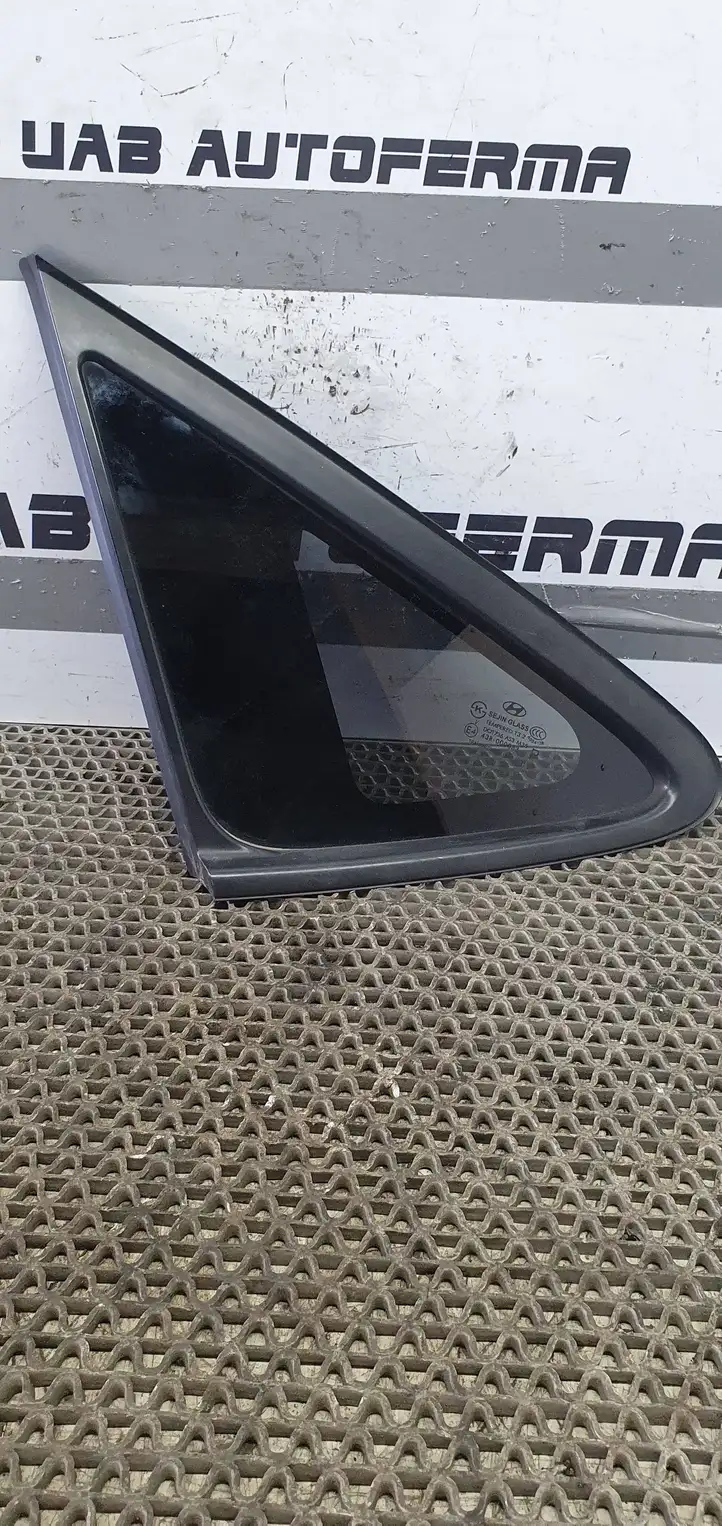 Hyundai ix35 (2009 - 2013) DOT736AS3M35 Заднее боковое стекло — фото 1
