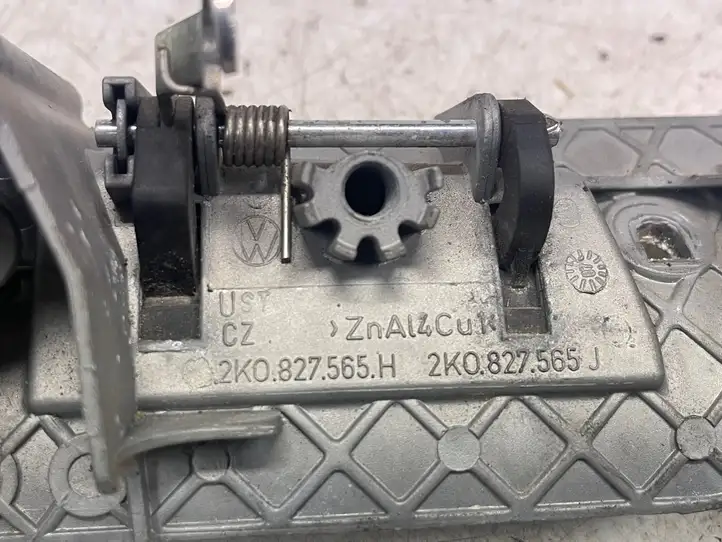 Volkswagen Caddy (2004 - 2010) 2K0827565J Замок крышки багажника — фото 4