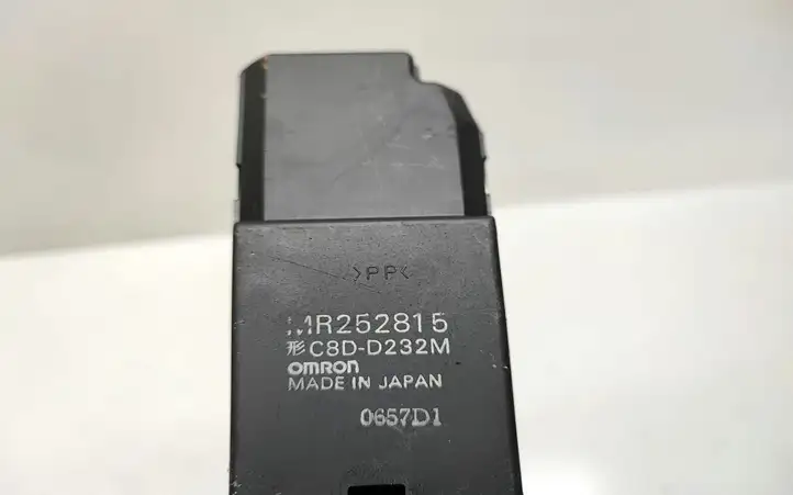 Mitsubishi Galant (1997 - 2003) MR252815 Кнопка стеклоподъемников — фото 2