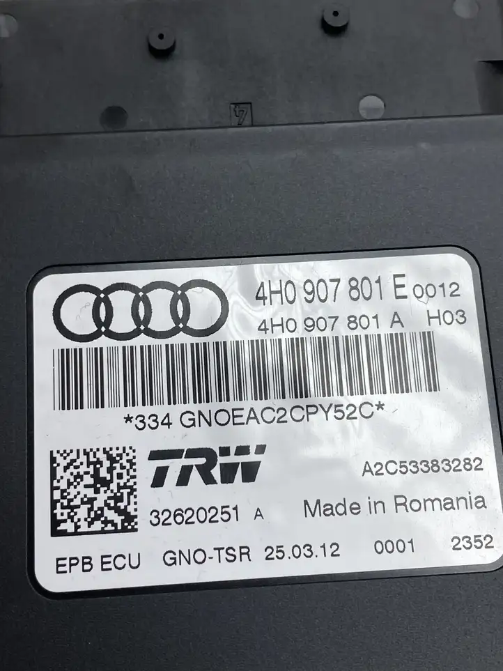 Audi A6 C7 (2011 - 2014) 4H0907801E Блок управления стояночным тормозом — фото 4