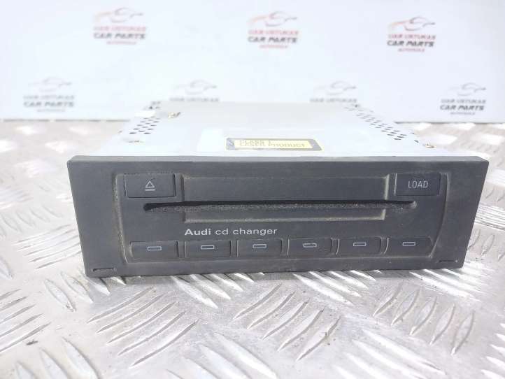 8E0035111 Audi A4 S4 B6 8E 8H CD/DVD keitiklis