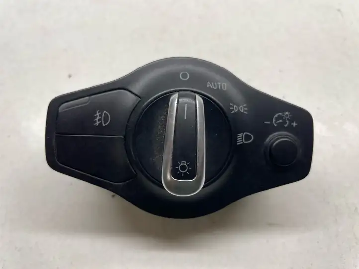 Audi A4 S4 B8 8K (2007 - 2011) 8K0941531AN Включатель фонарей — фото 1