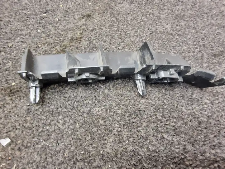 Land Rover Range Rover Sport L461 (2017 - ) DK6217B933BE Кронштейн заднего бампера — фото 1