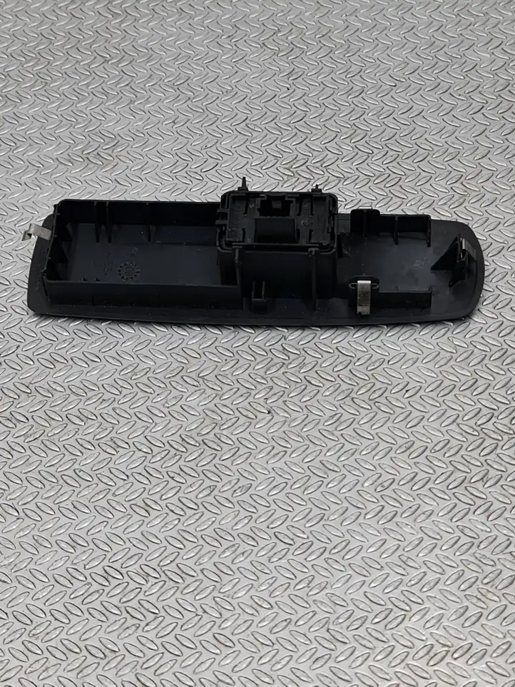 Renault Megane III (2009 - 2016) 809600004R Кнопка стеклоподъемников — фото 4