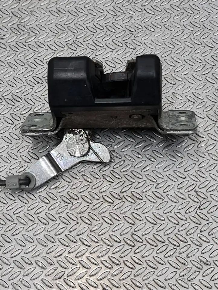 Opel Meriva A (2002 - 2006) 90563999 Замок крышки багажника — фото 3