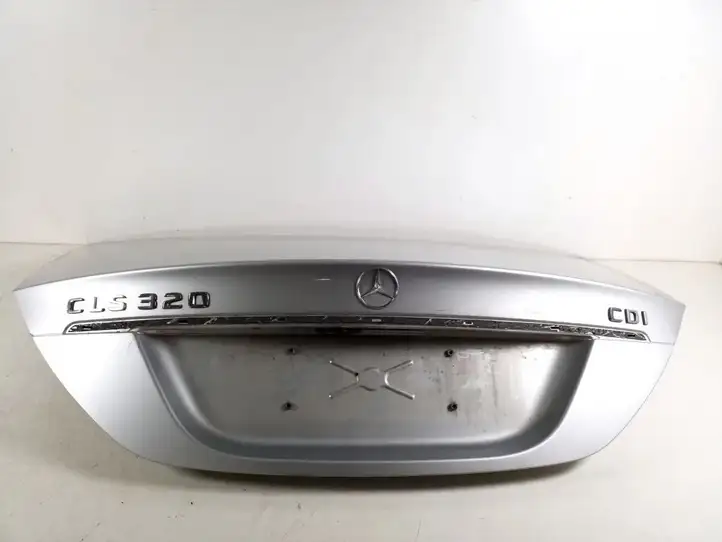 Mercedes-Benz CLS C219 (2003 - 2011) A2197500075 Крышка багажника — фото 5