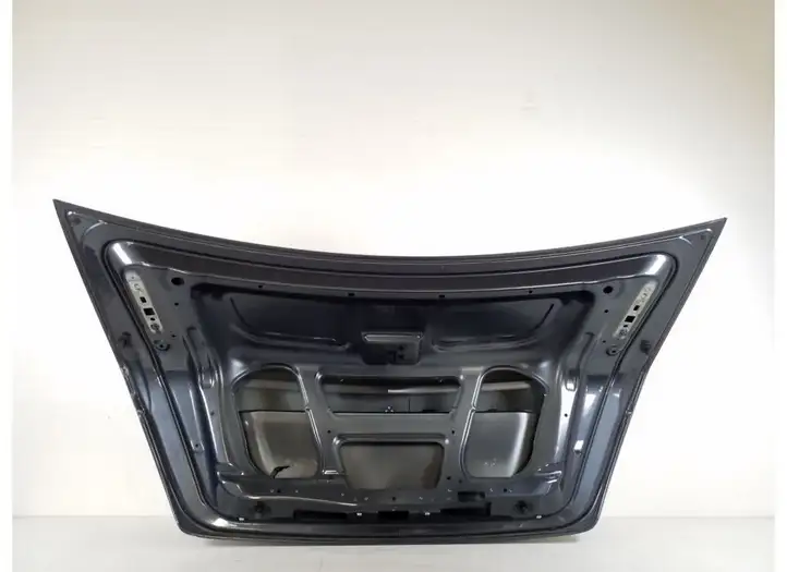 Mercedes-Benz C W204 (2007 - 2014) A2047500075 Крышка багажника — фото 5