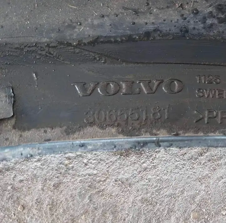 Volvo XC90 (2006 - 2014) 30655181 Накладка колесной арки — фото 3