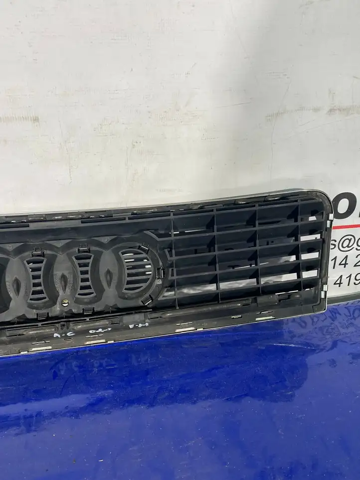 Audi A6 S6 C5 4B (2001 - 2004) 4B0853651F Передняя решетка — фото 2
