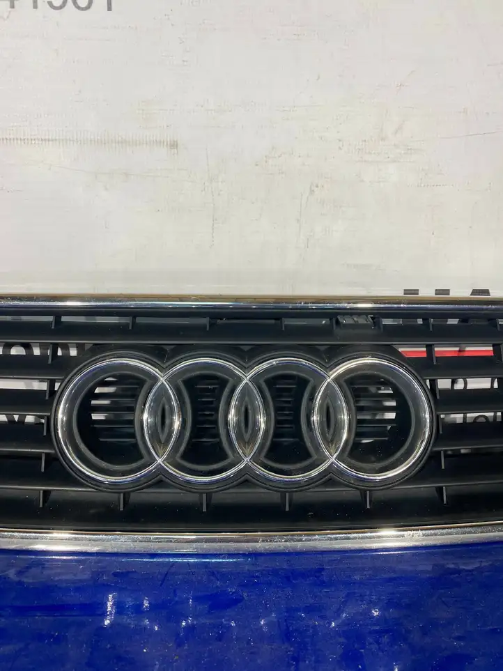 Audi A6 S6 C5 4B (2001 - 2004) 4B0853651F Передняя решетка — фото 5