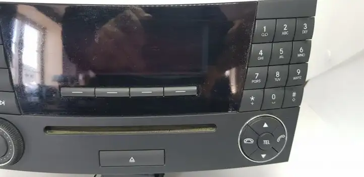 Mercedes-Benz E W211 (2002 - 2009) A2118209889 Магнитола / мультимедийная система — фото 7