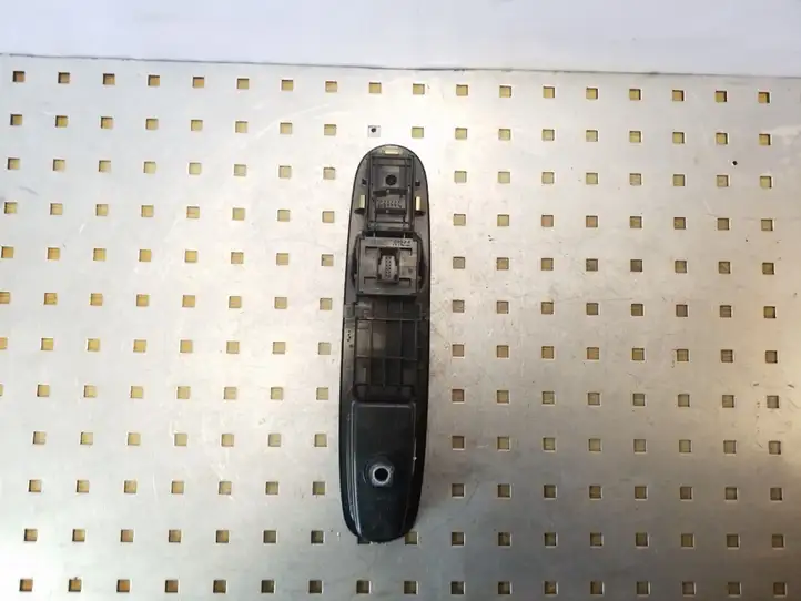 Fiat Grande Punto (2005 - 2014) 735500050 Блок кнопок стеклоподъемников — фото 2
