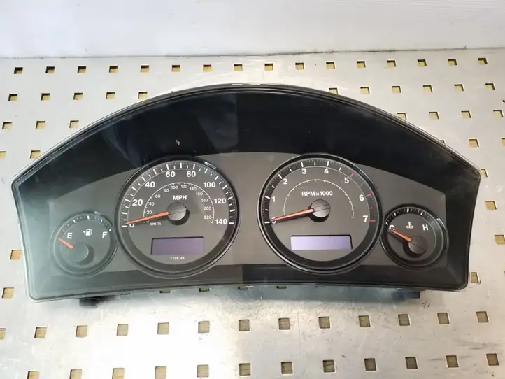 Jeep Grand Cherokee (WK) (2004 - 2010) 05172011AC Спидометр — фото 1