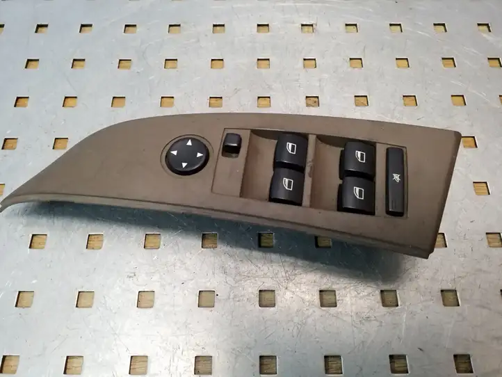 BMW 5 E60 E61 (2004 - 2010) 6939113 Кнопка стеклоподъемников — фото 1
