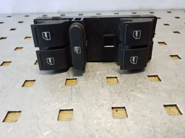 Seat Altea XL (2004 - 2015) 1K4959857B Кнопка стеклоподъемников — фото 2