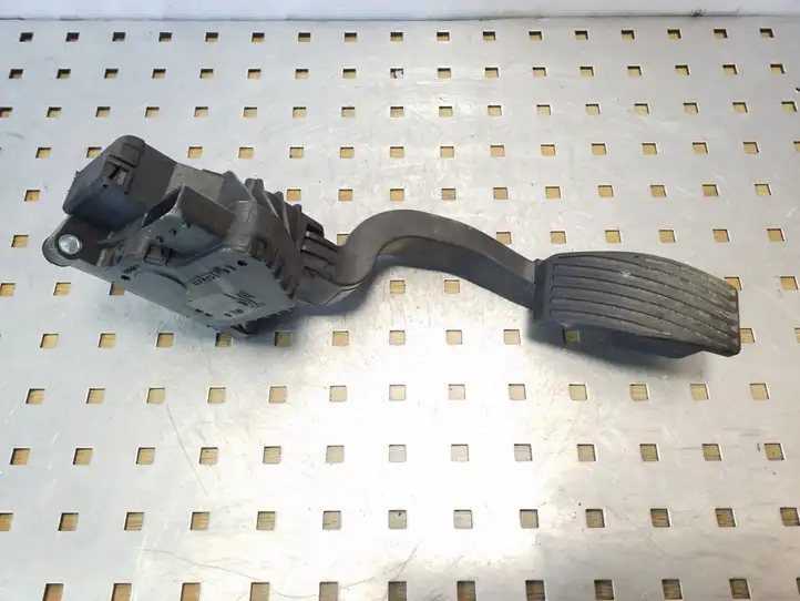 Fiat Grande Punto (2005 - 2014) 55702020 Педаль акселератора — фото 1