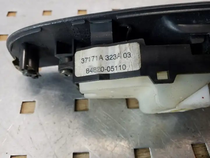 Toyota Avensis T250 (2003 - 2006) 8482005110 Блок кнопок стеклоподъемников — фото 4