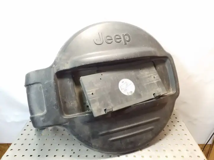 Jeep Cherokee (2001 - 2007) 5HF06TRMAJ Обшивка ниши запасного колеса — фото 3