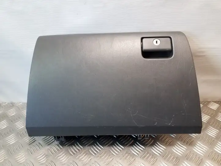Toyota Land Cruiser (J120) (2002 - 2009) 5558260030 Бардачок в сборе — фото 2