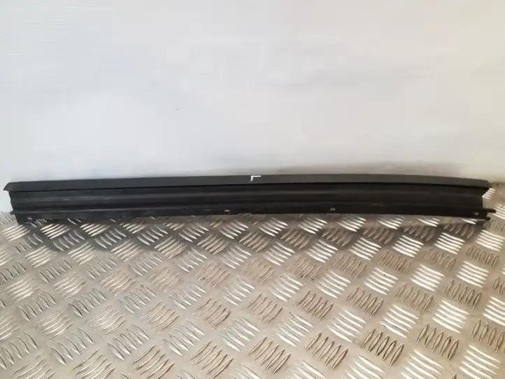 Jeep Grand Cherokee (WK) (2004 - 2010) 55394513AB Накладка стоек лобового стекла — фото 2